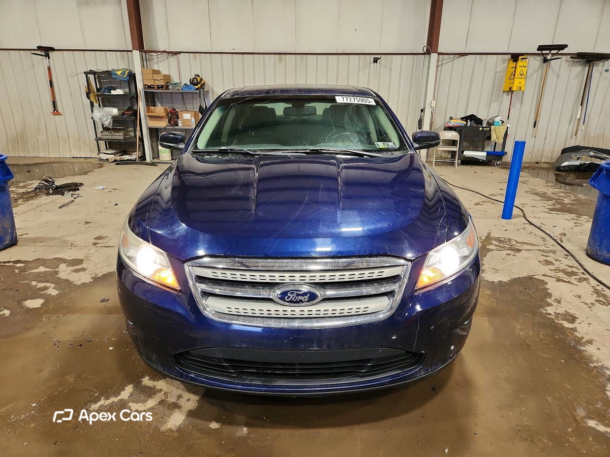 Ford Taurus 2011