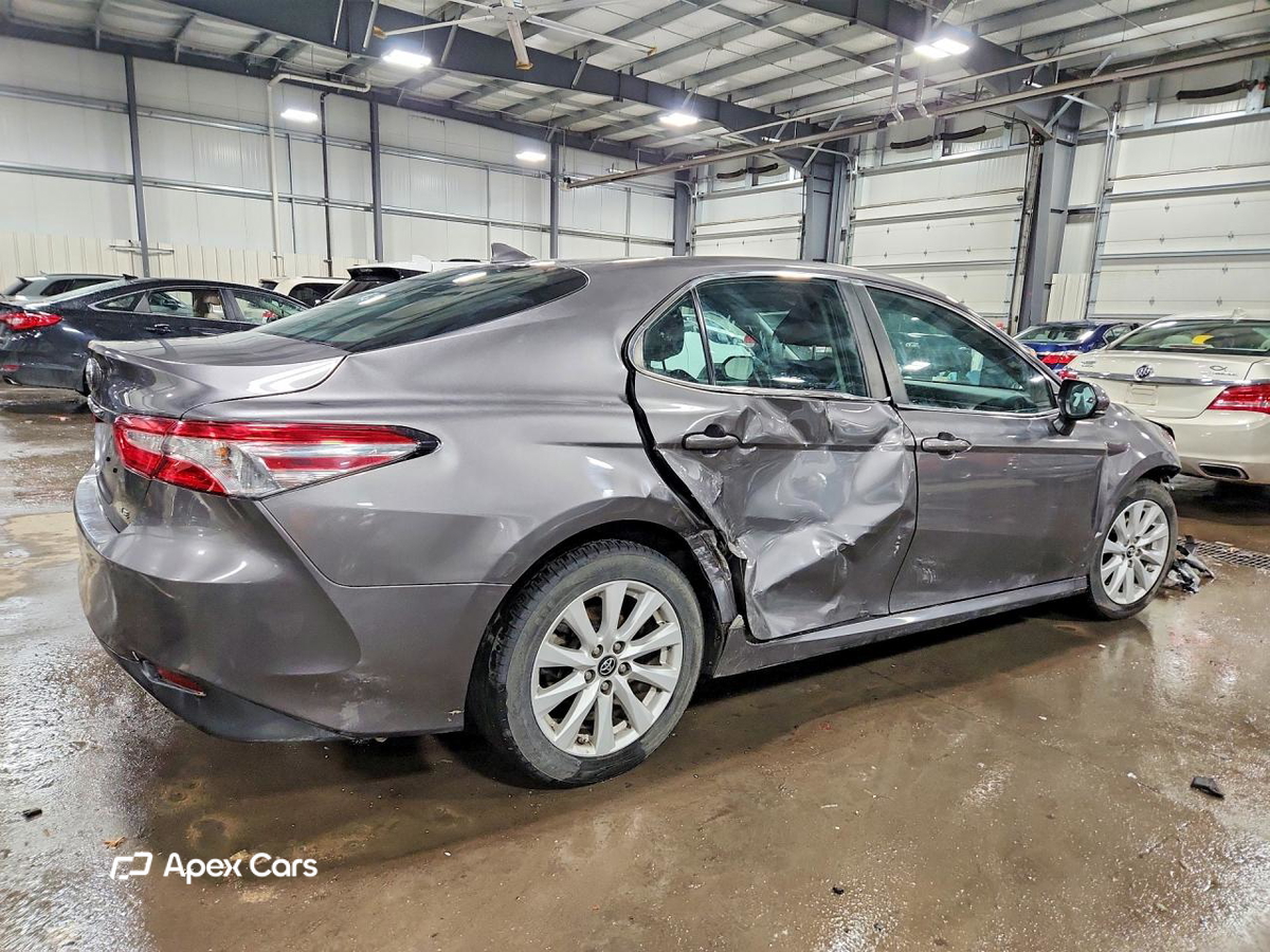 Toyota Camry 2019