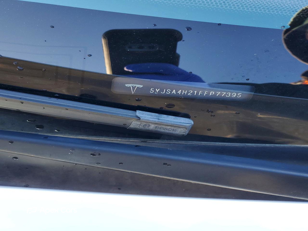 Tesla Model S 2015