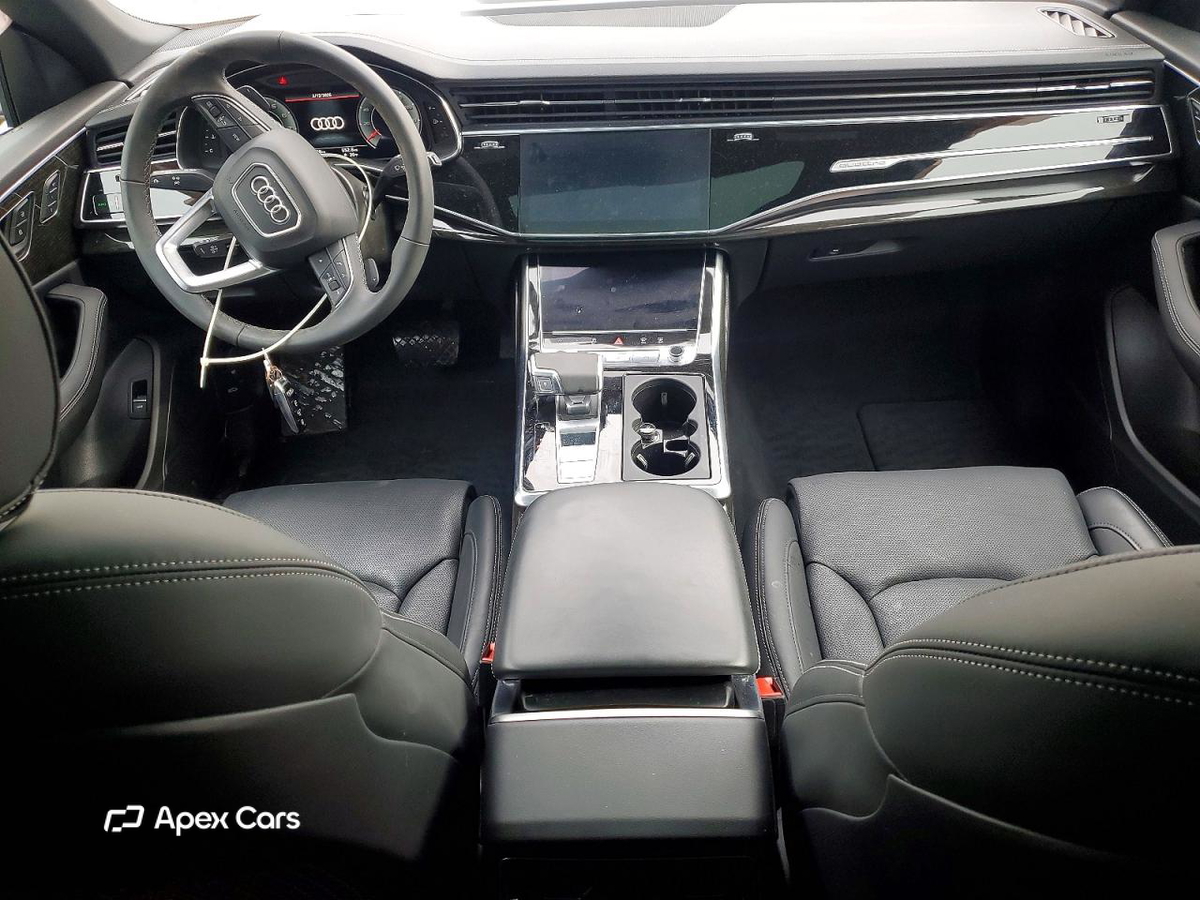 Audi Q8 2025