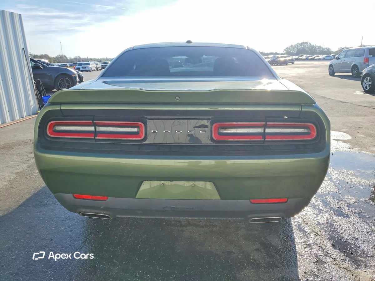 Dodge Challenger 2020