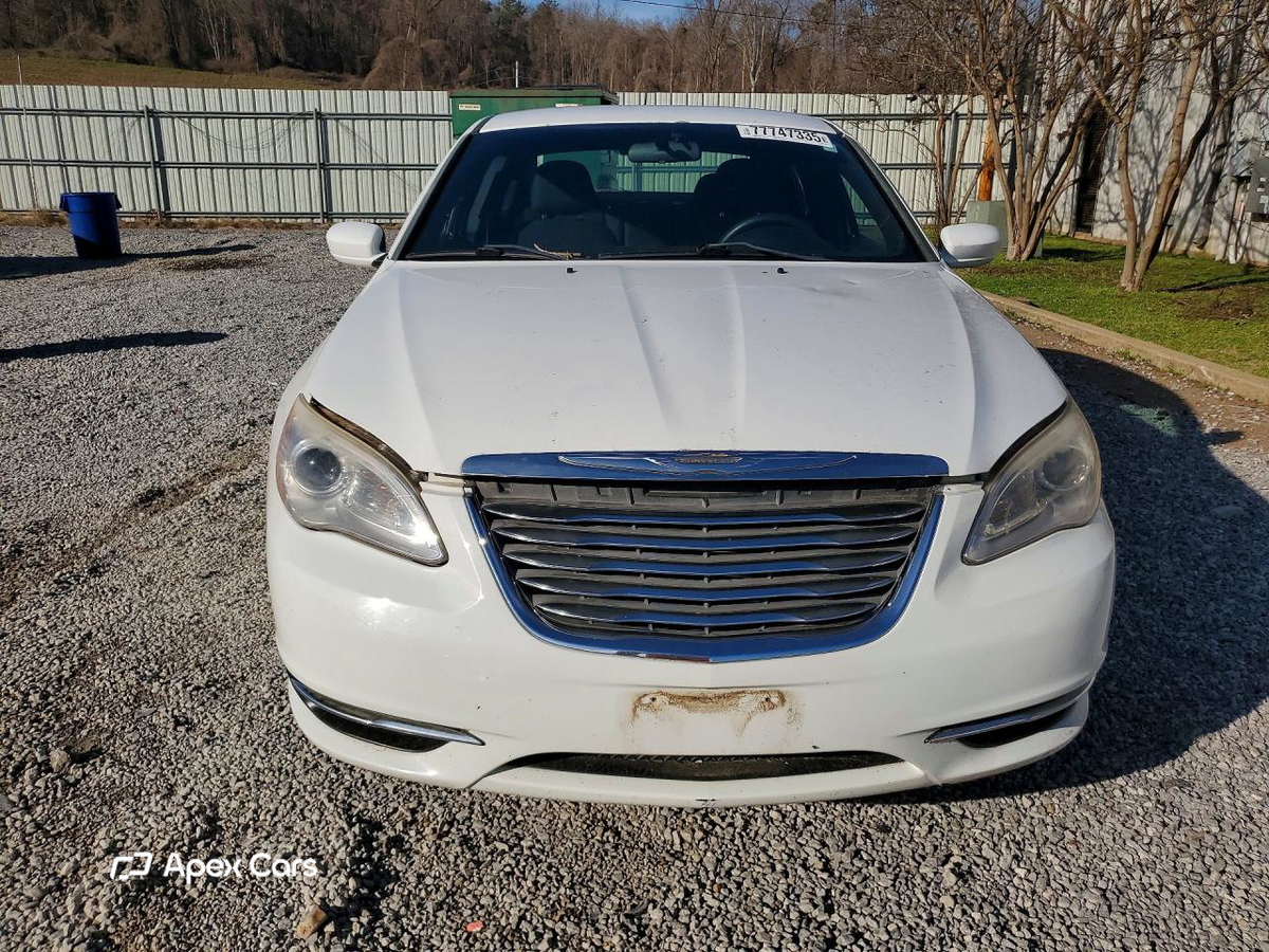 Chrysler 200 2012