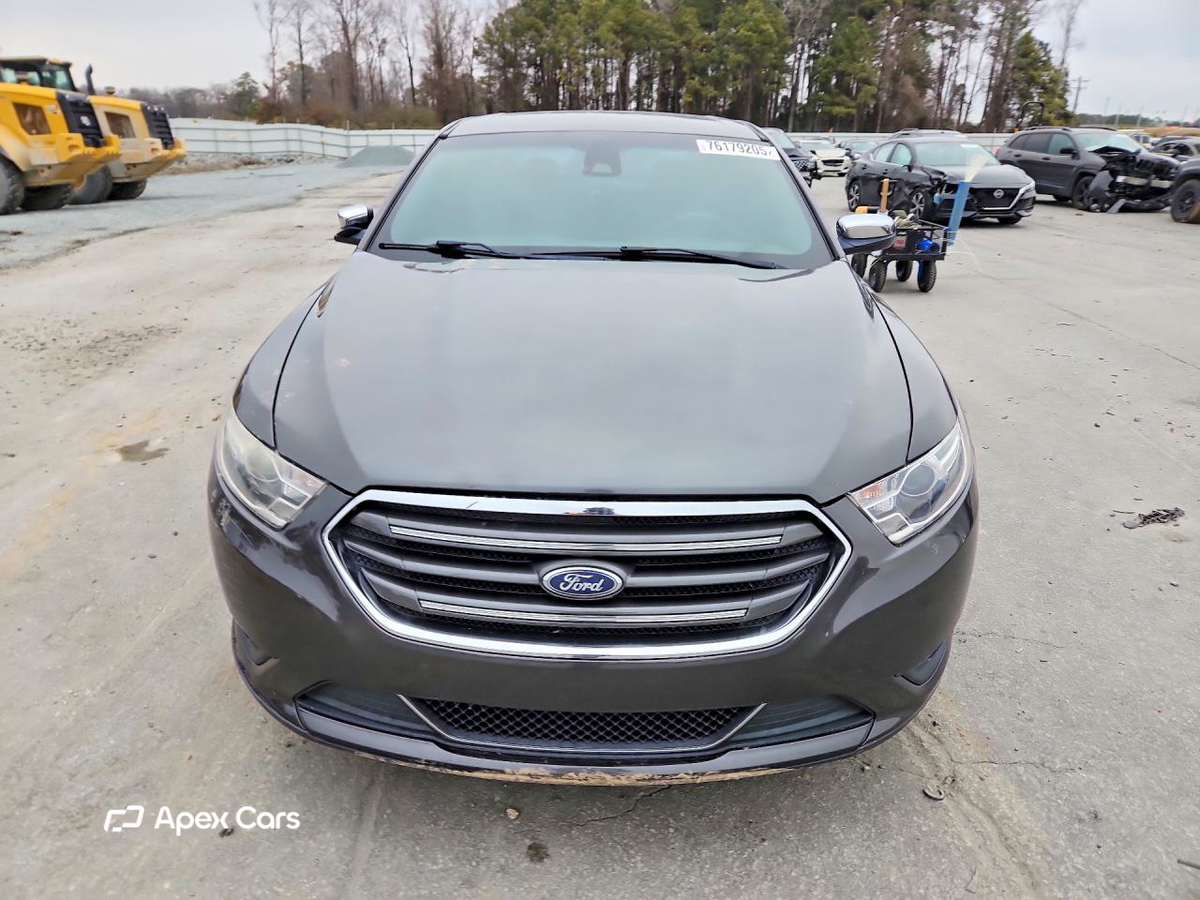 Ford Taurus 2017