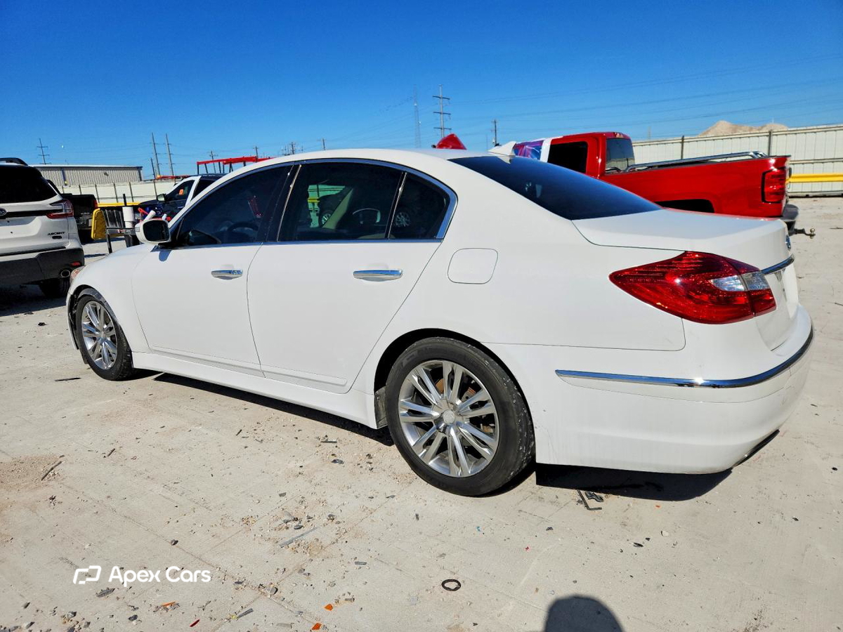 Hyundai Genesis 2013