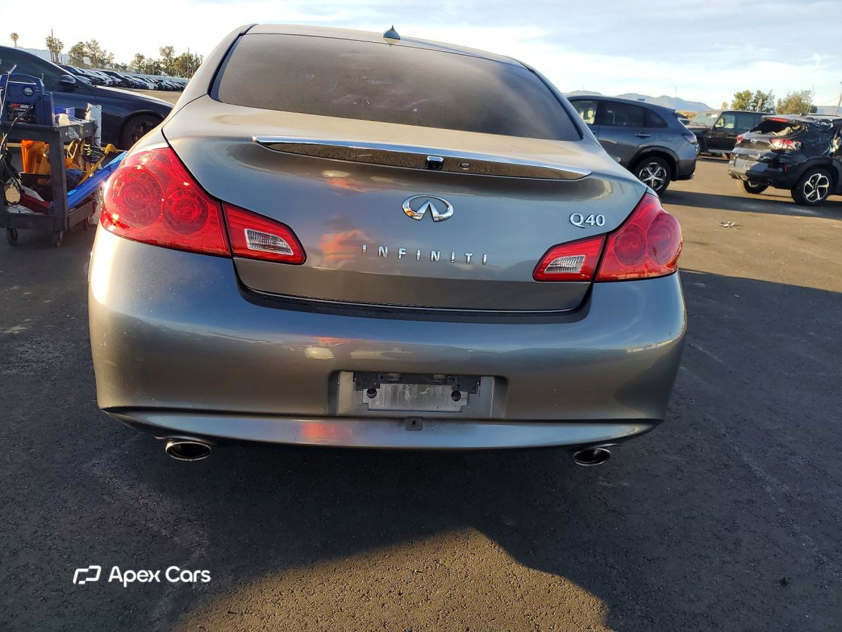 Infiniti Q40 2015