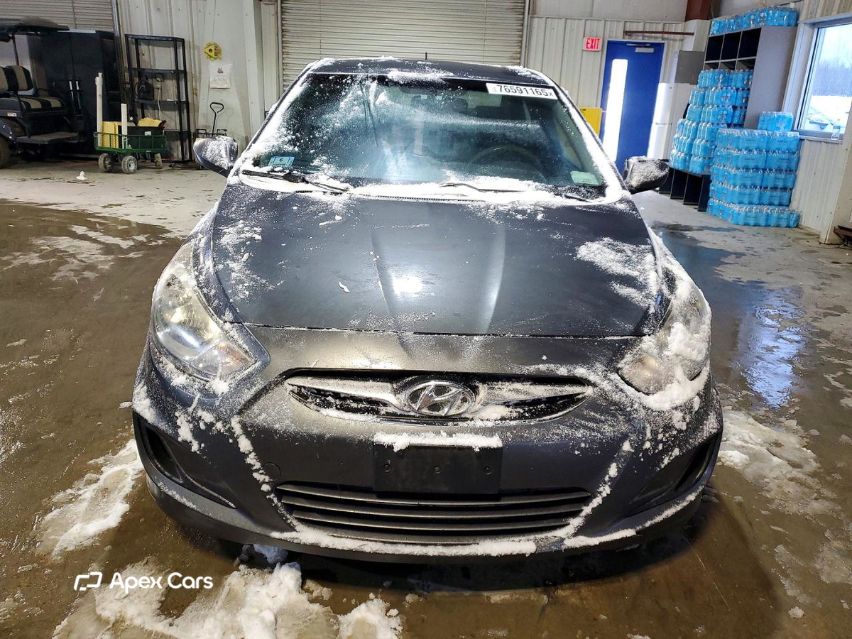 Hyundai Accent 2012