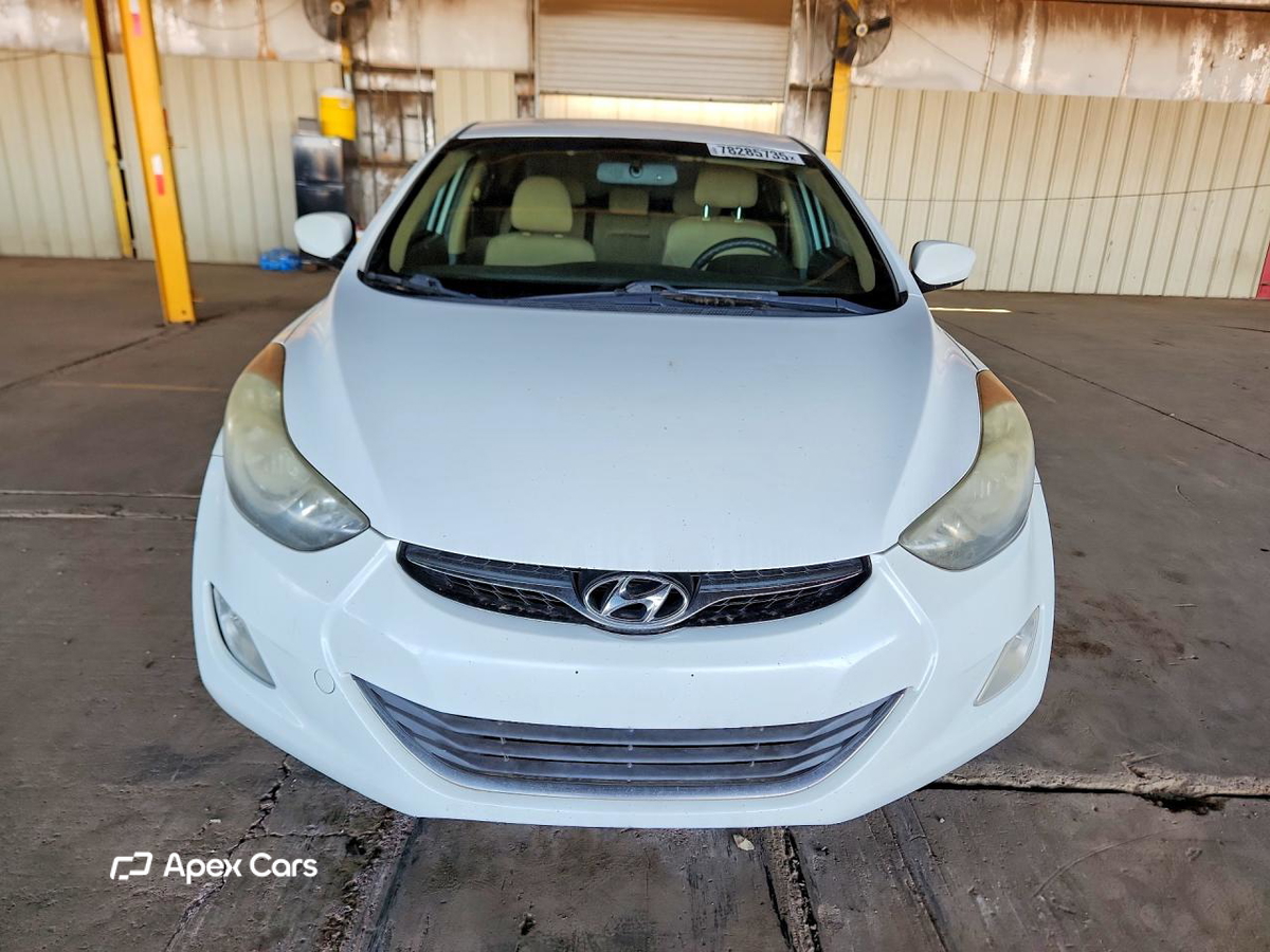 Hyundai Elantra 2013