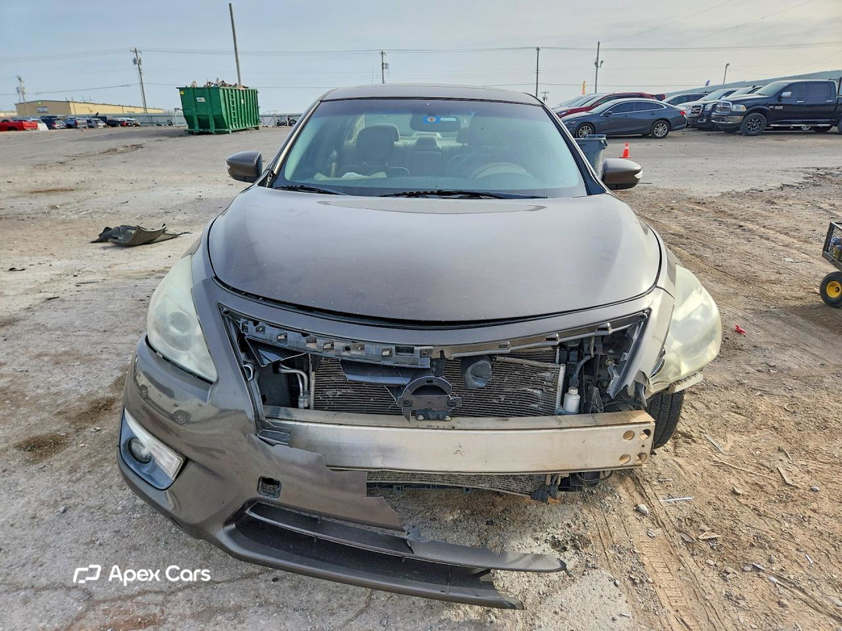 Nissan Altima 2015