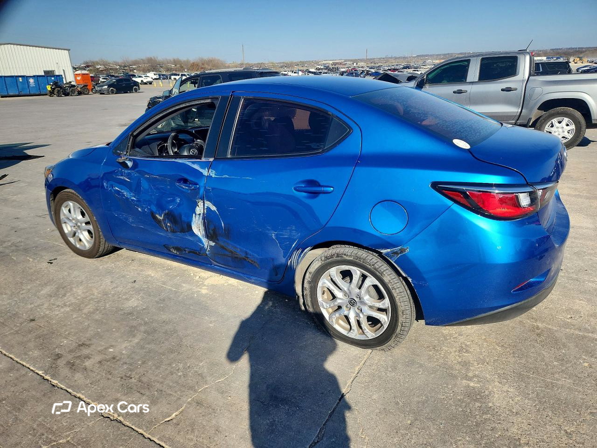 Scion iA 2016