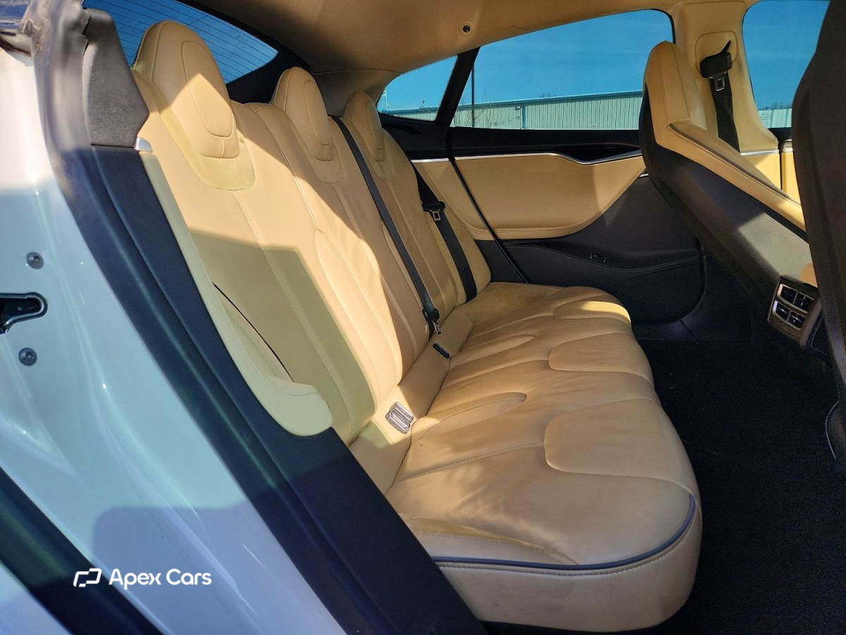 Tesla Model S 2014
