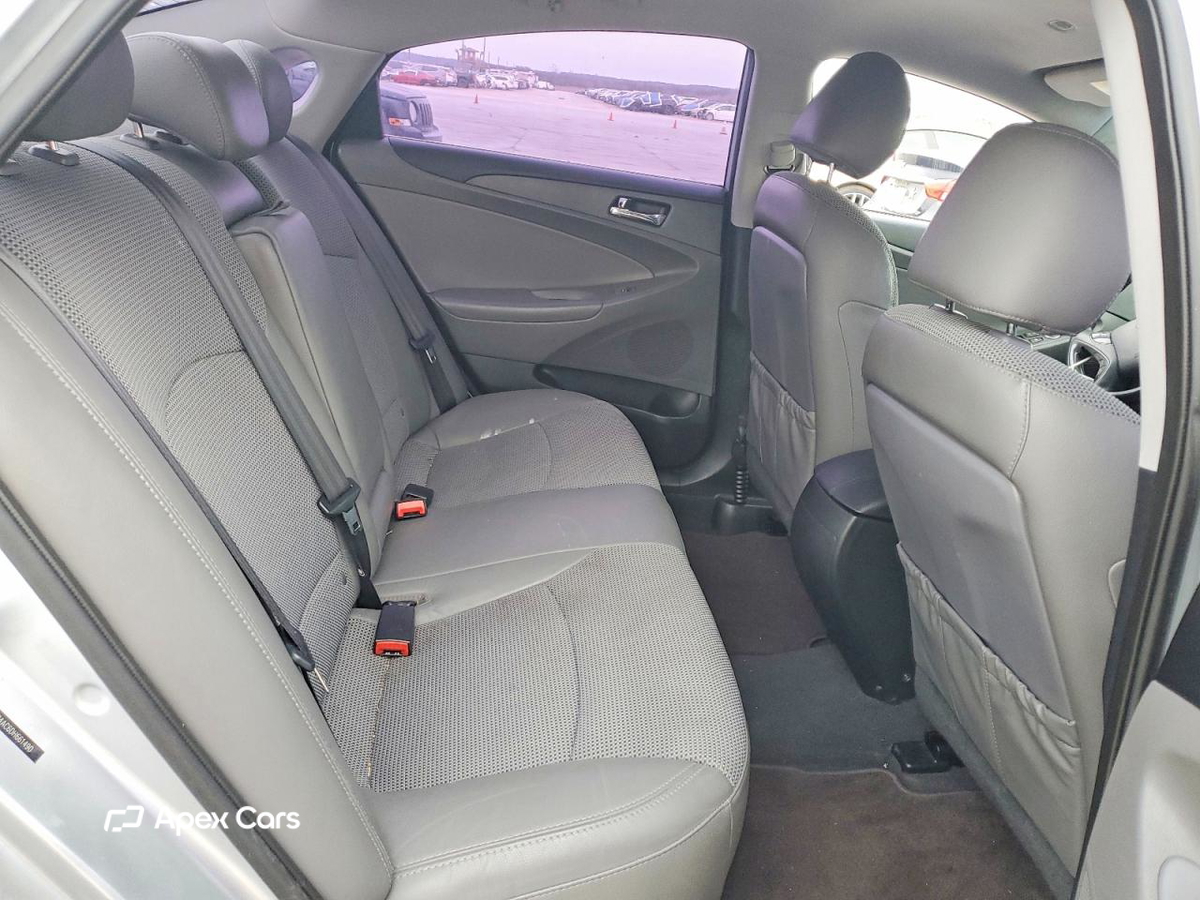 Hyundai Sonata 2013