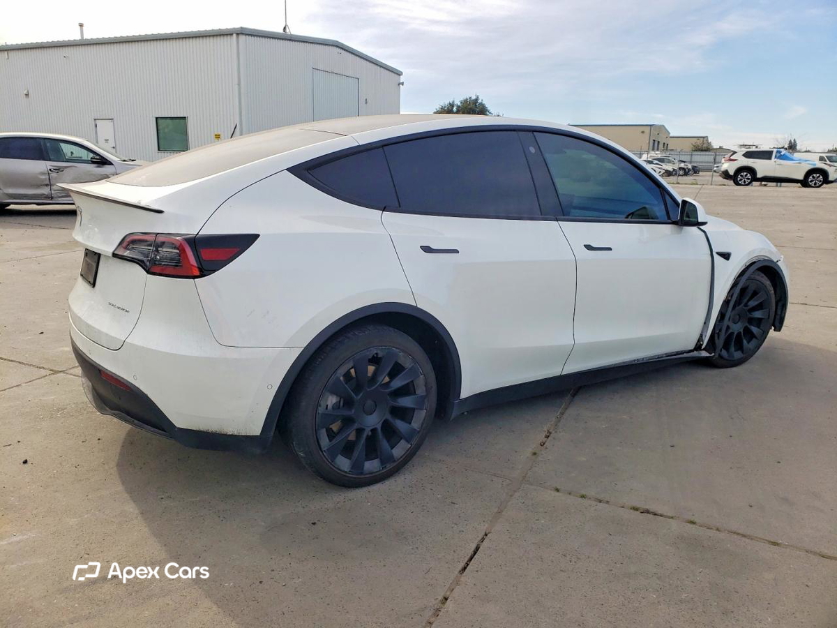 Tesla Model Y 2022