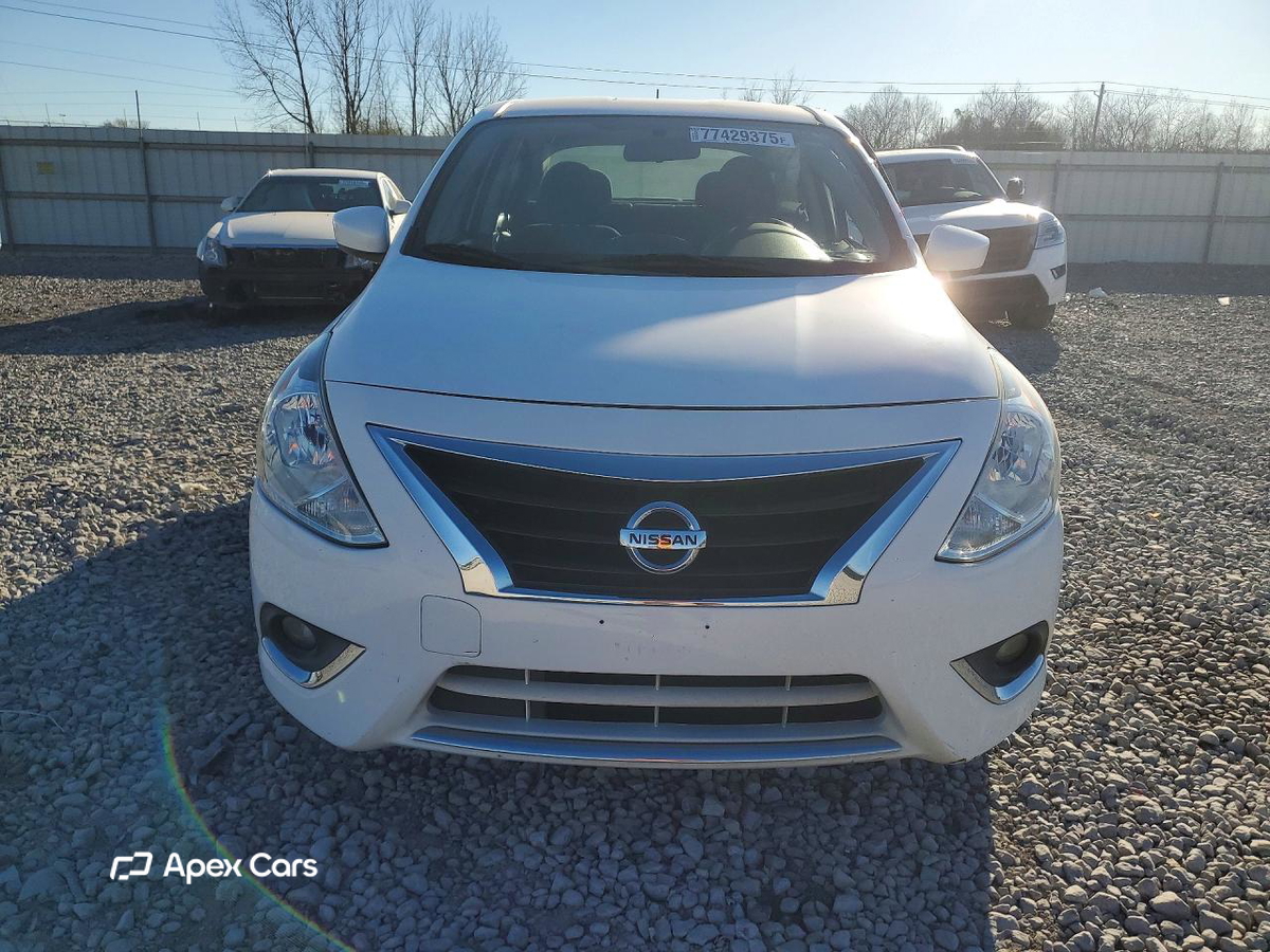 Nissan Versa 2018