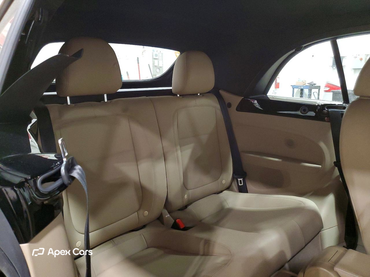 Volkswagen Beetle 2013