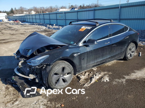 Tesla Model 3 2019 - Image 1 of 13
