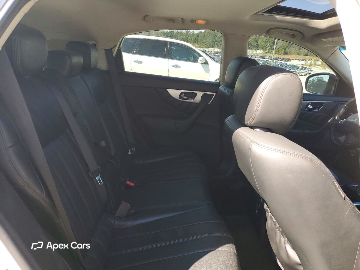 Infiniti QX70 2017