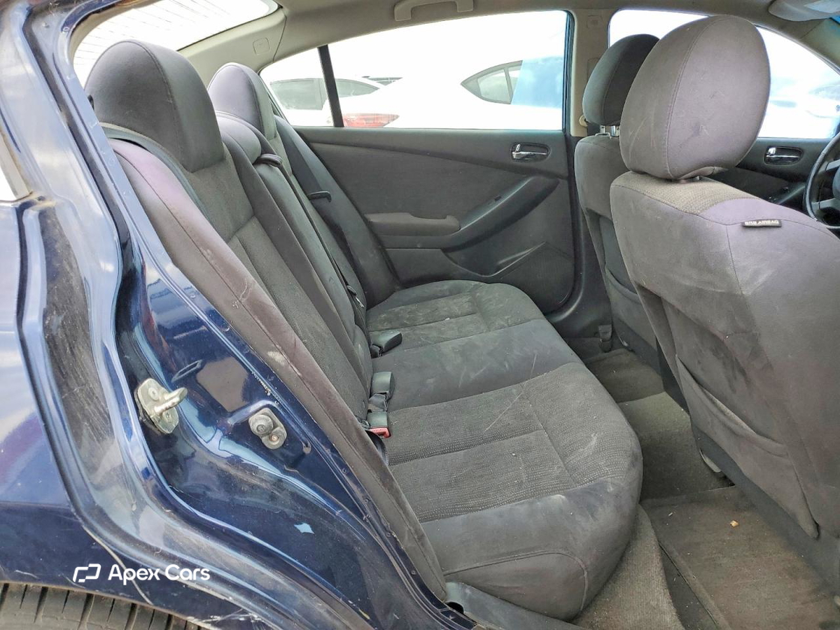Nissan Altima 2012