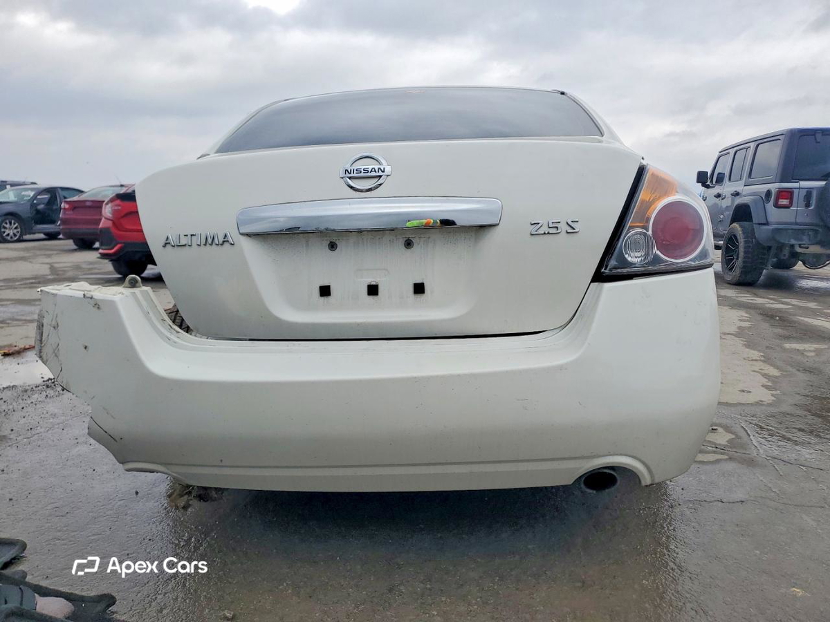Nissan Altima 2011