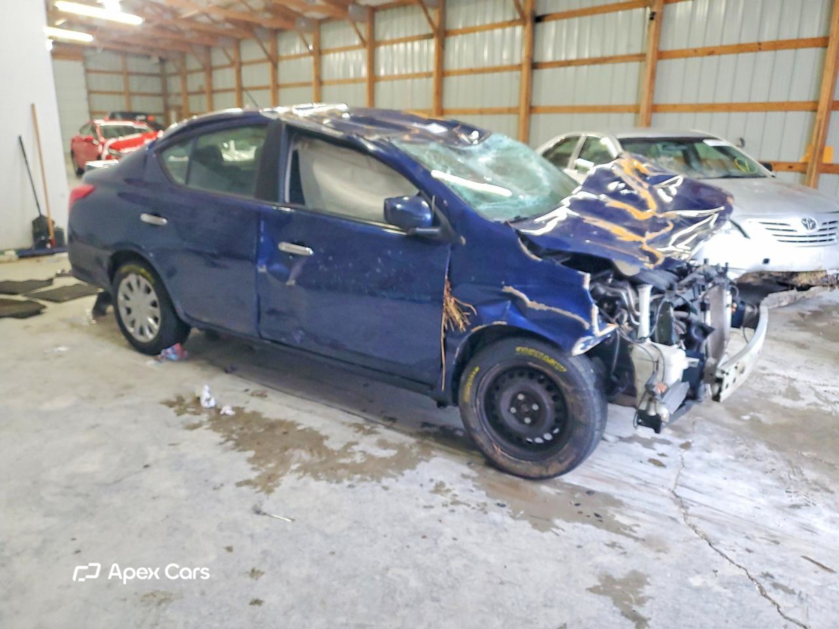 Nissan Versa 2019