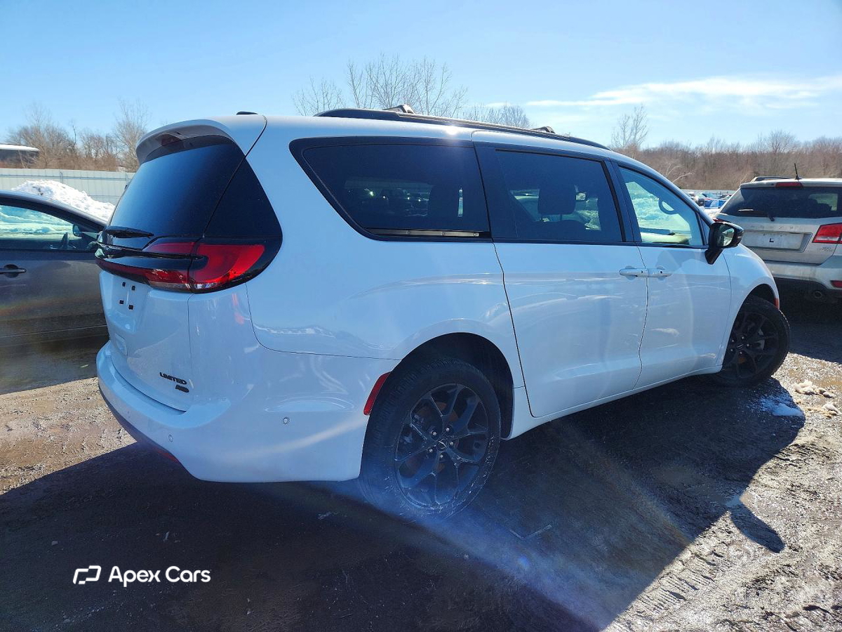 Chrysler Pacifica 2024