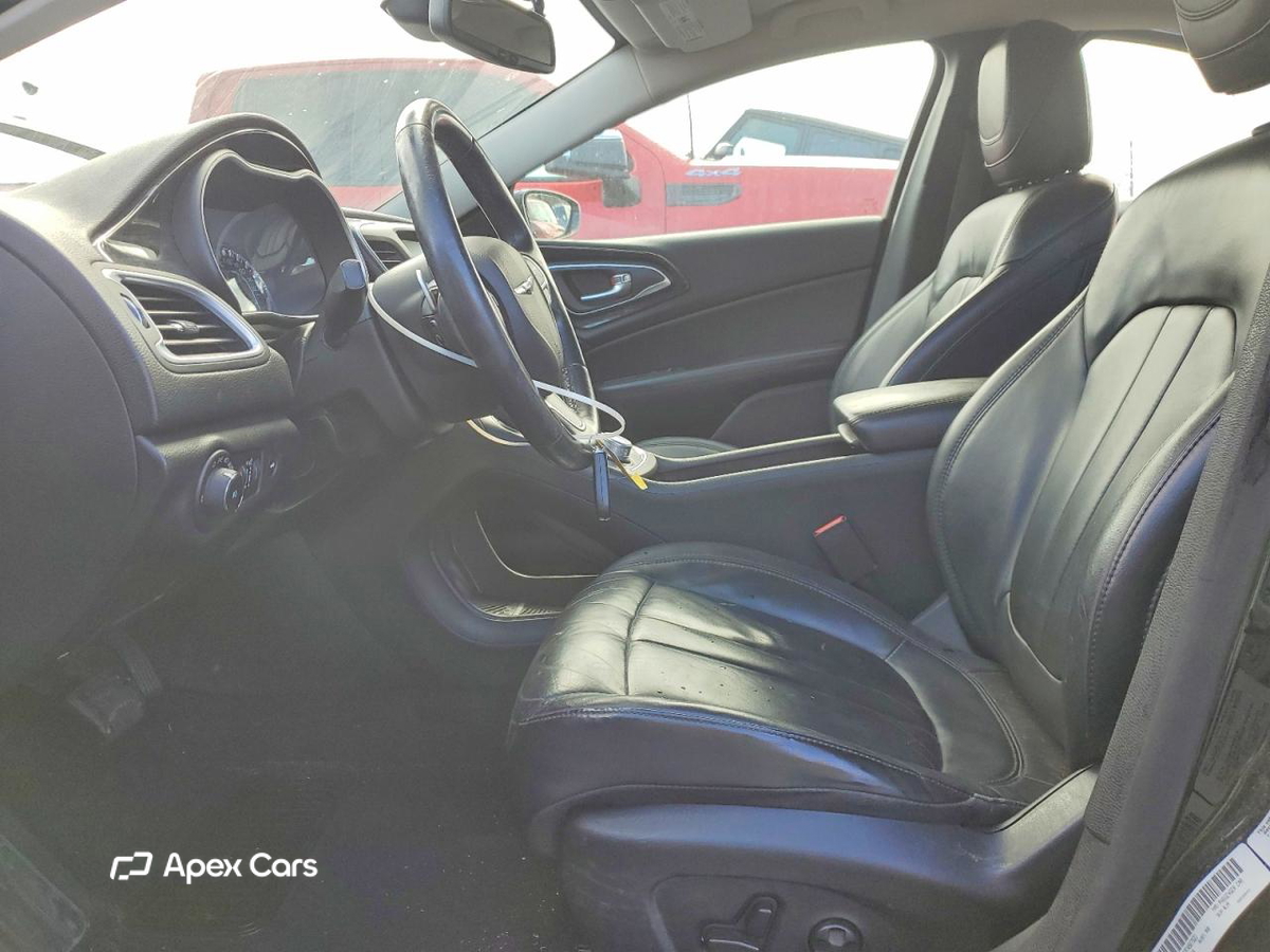 Chrysler 200 2015