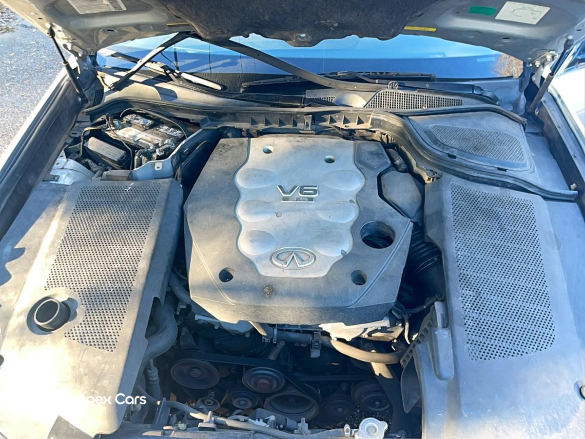 Infiniti M 2006