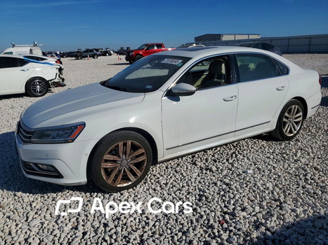 Volkswagen Passat 2016 - Image 1 of 13