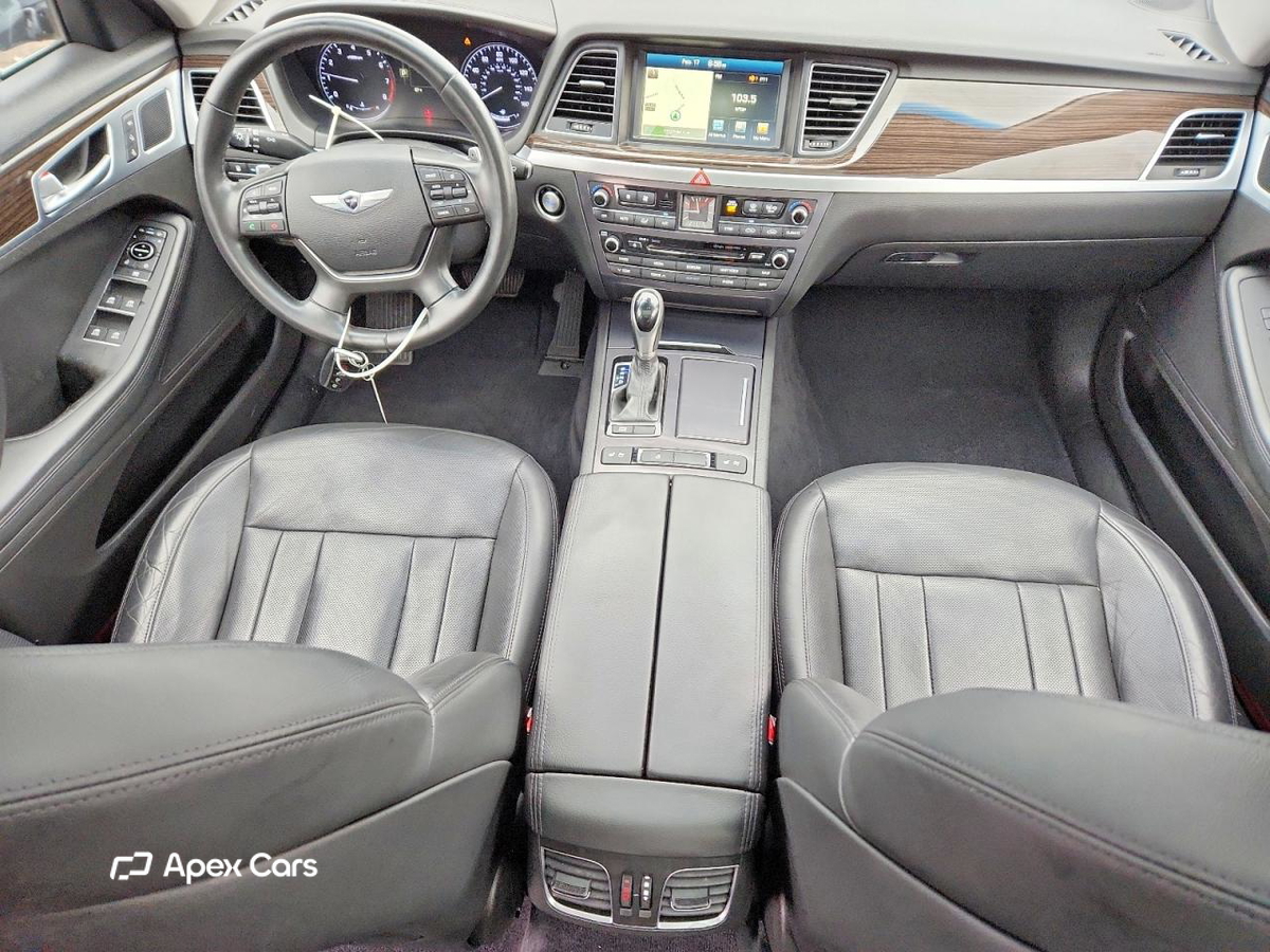 Hyundai Genesis 2015