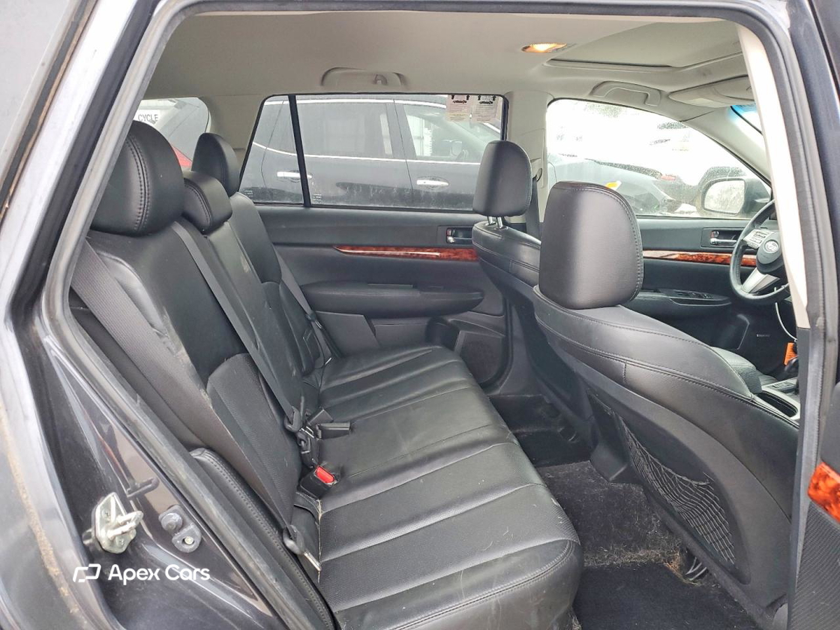 Subaru Outback 2011