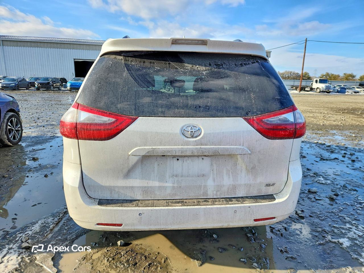 Toyota Sienna 2020
