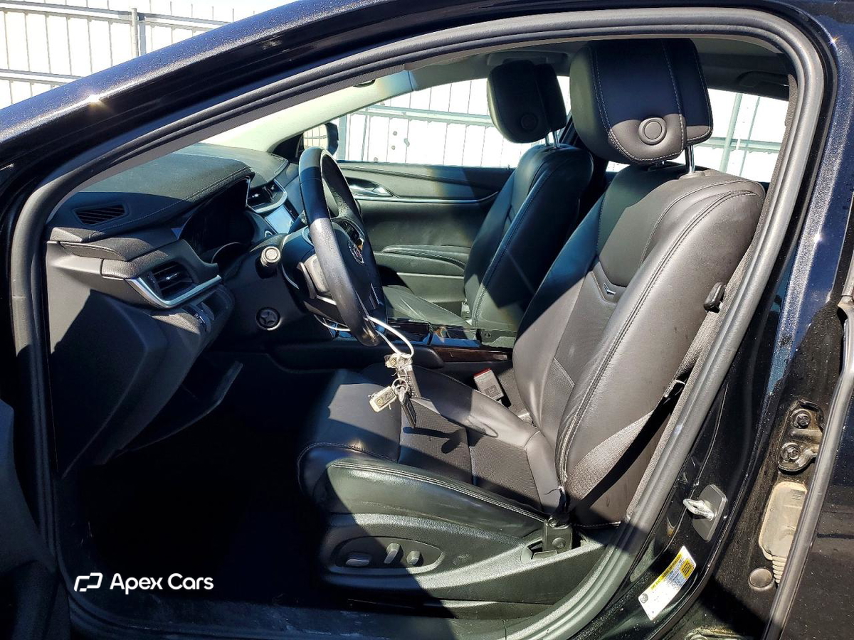 Cadillac XTS 2013