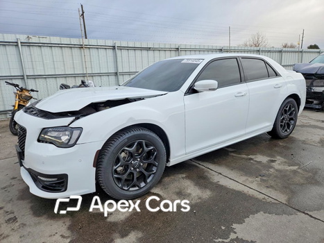 Chrysler 300 2022 - Image 1 of 13