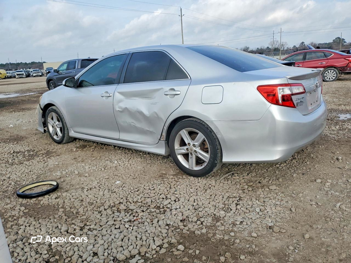 Toyota Camry 2012