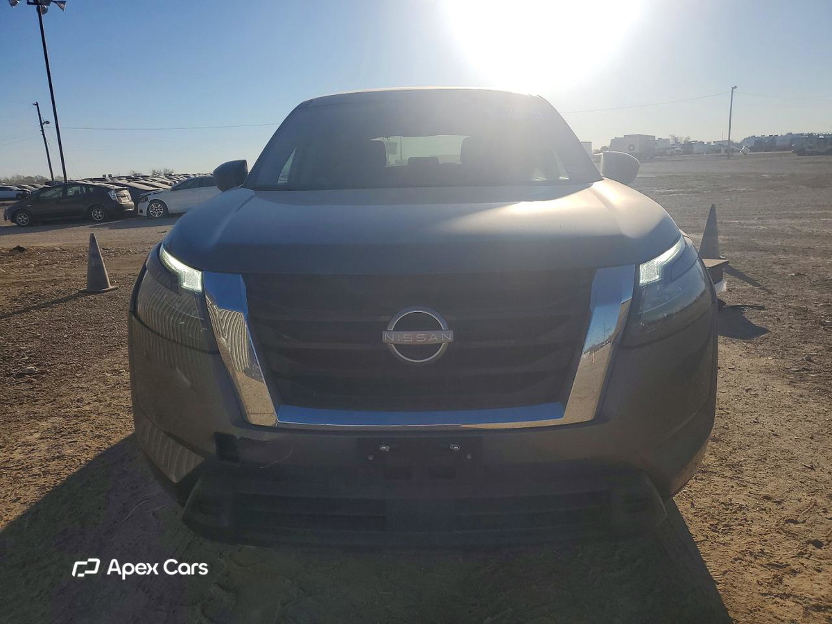 Nissan Pathfinder 2024