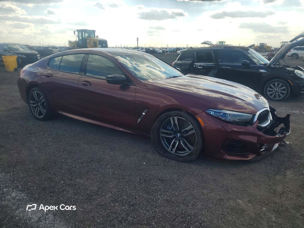 BMW M8 2025