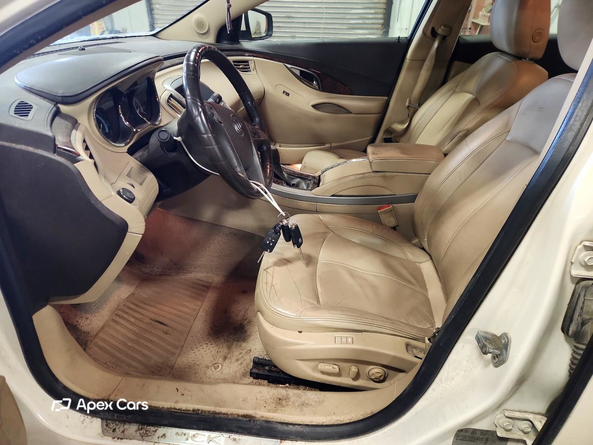 Buick LaCrosse 2012