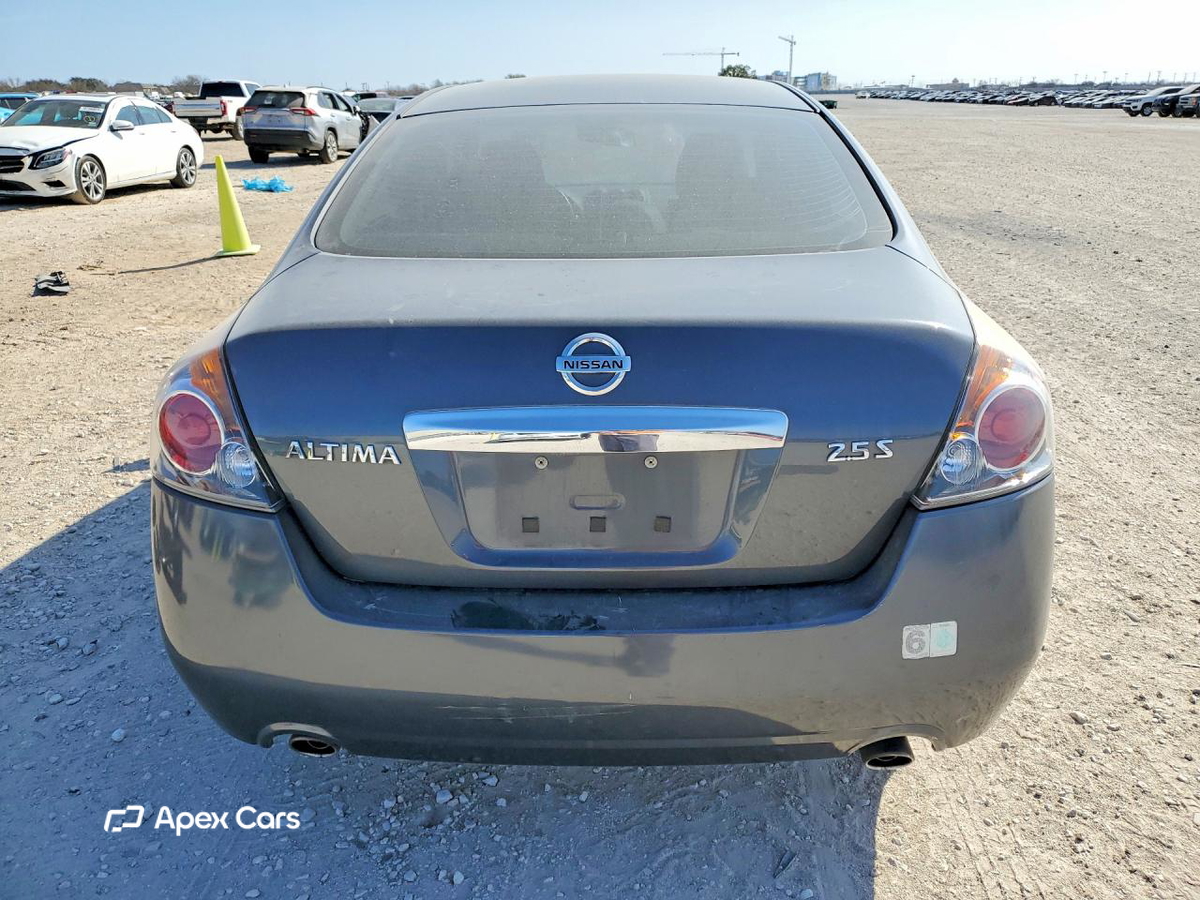 Nissan Altima 2012