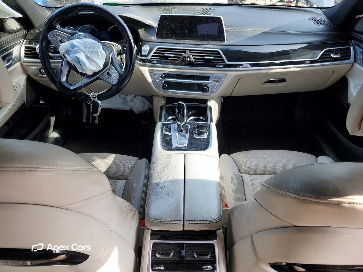 BMW Series 7 2019