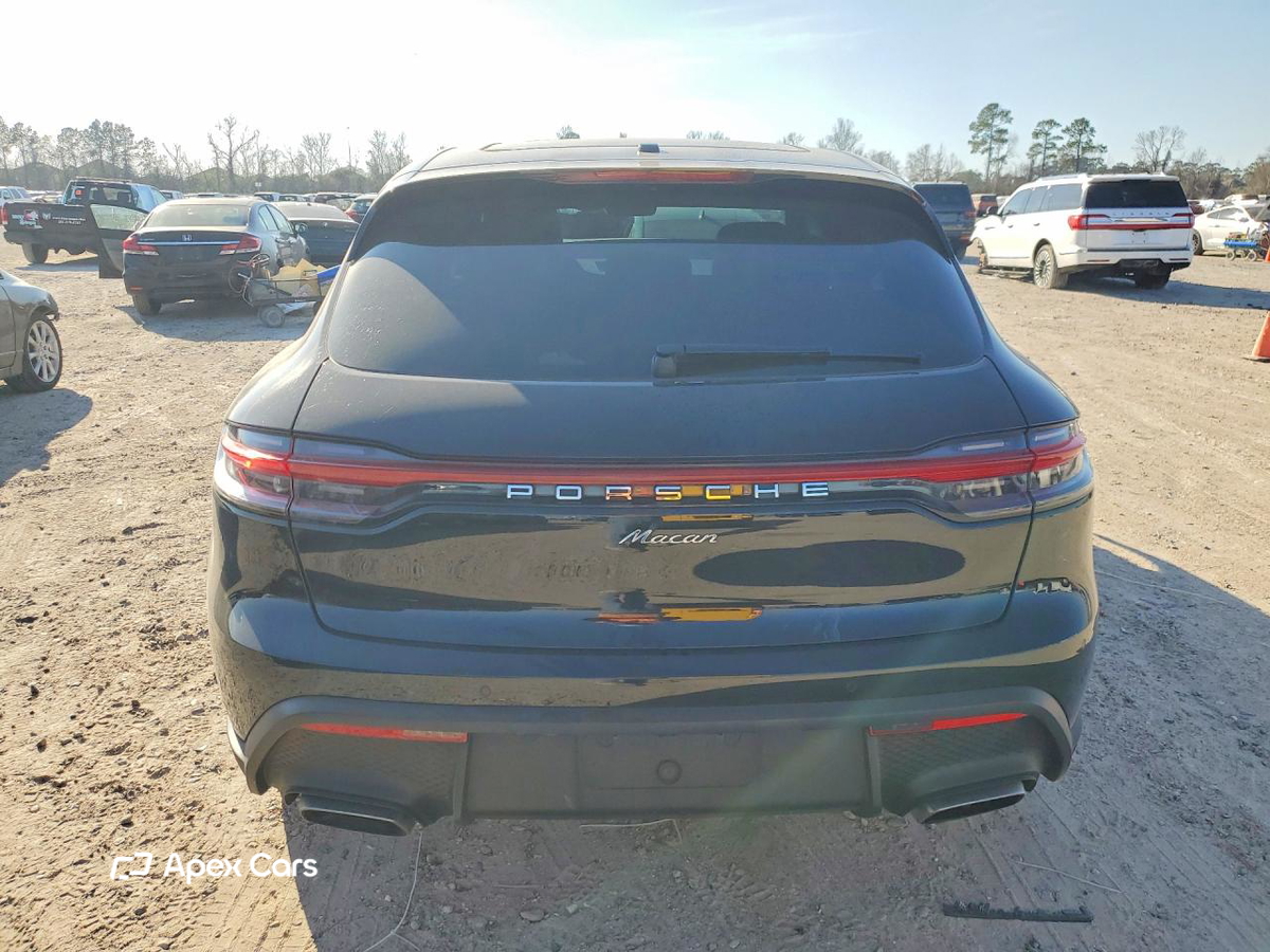 Porsche Macan 2024