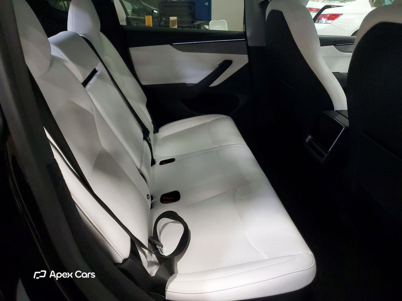 Tesla Model Y 2026