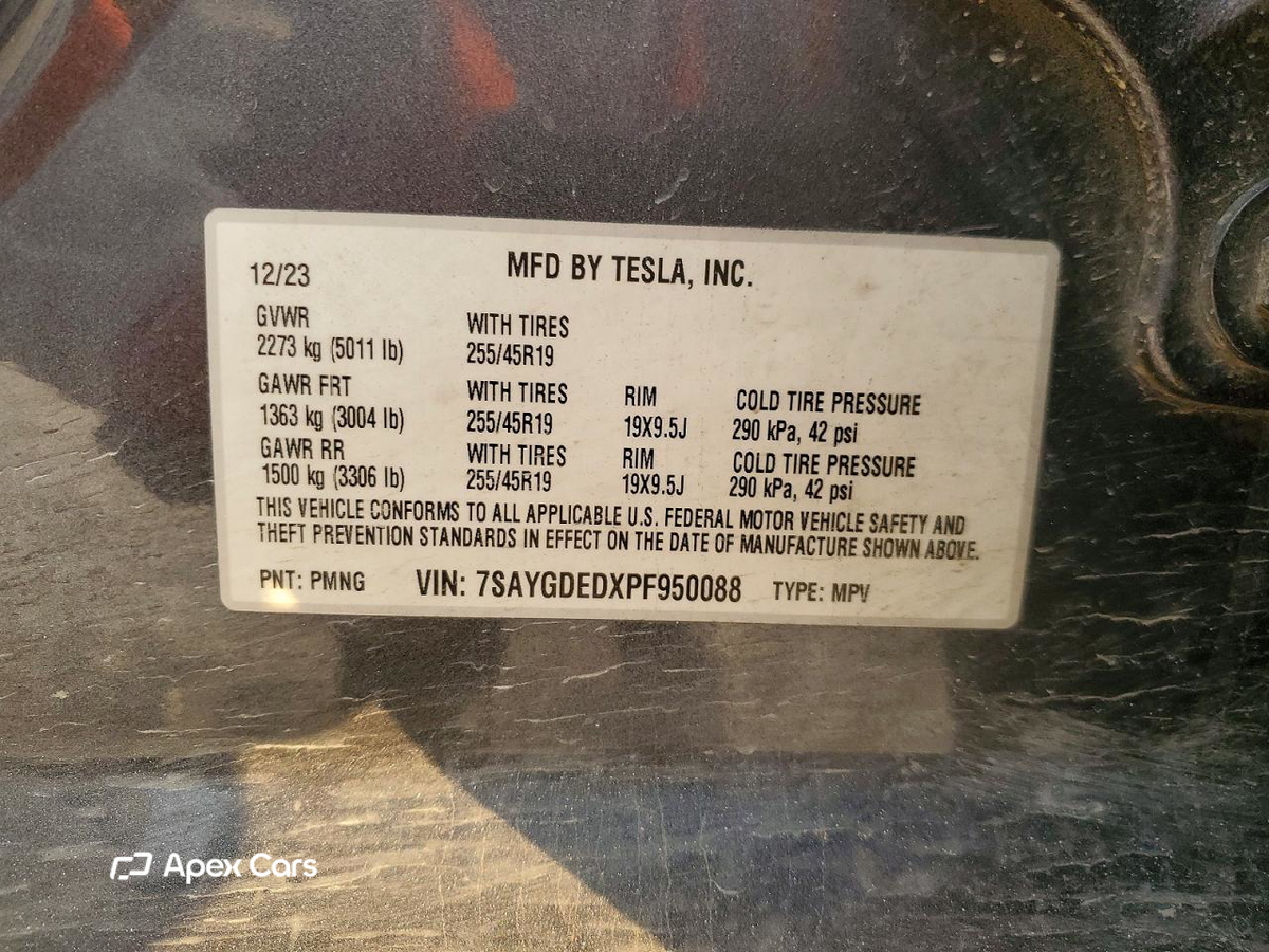 Tesla Model Y 2023