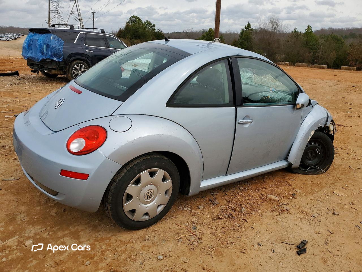 Volkswagen Beetle 2010