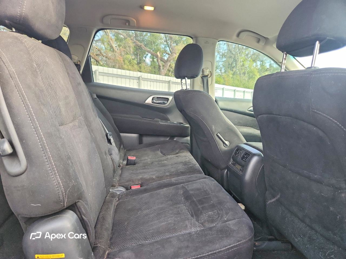 Nissan Pathfinder 2014
