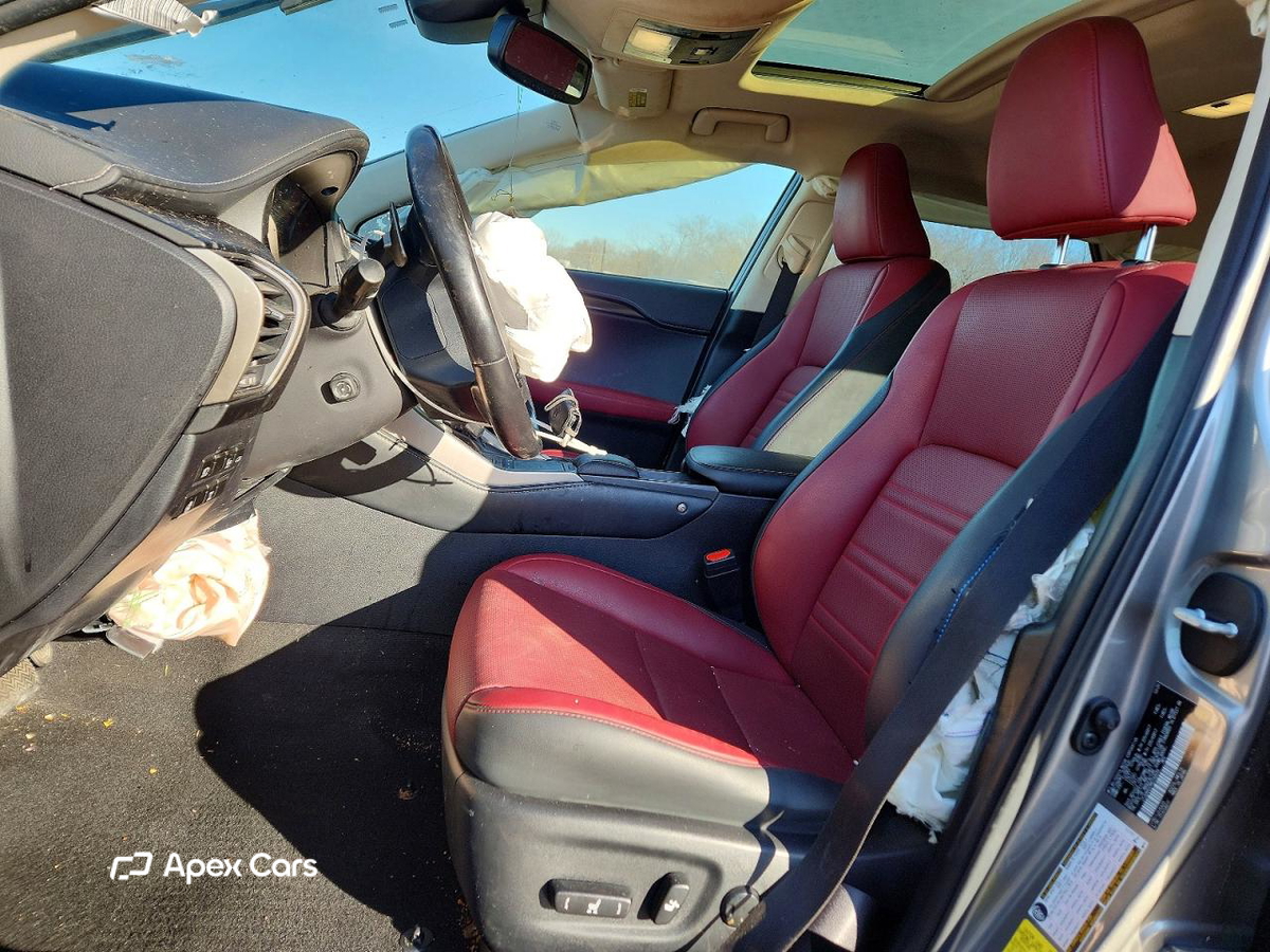 Lexus NX 2021