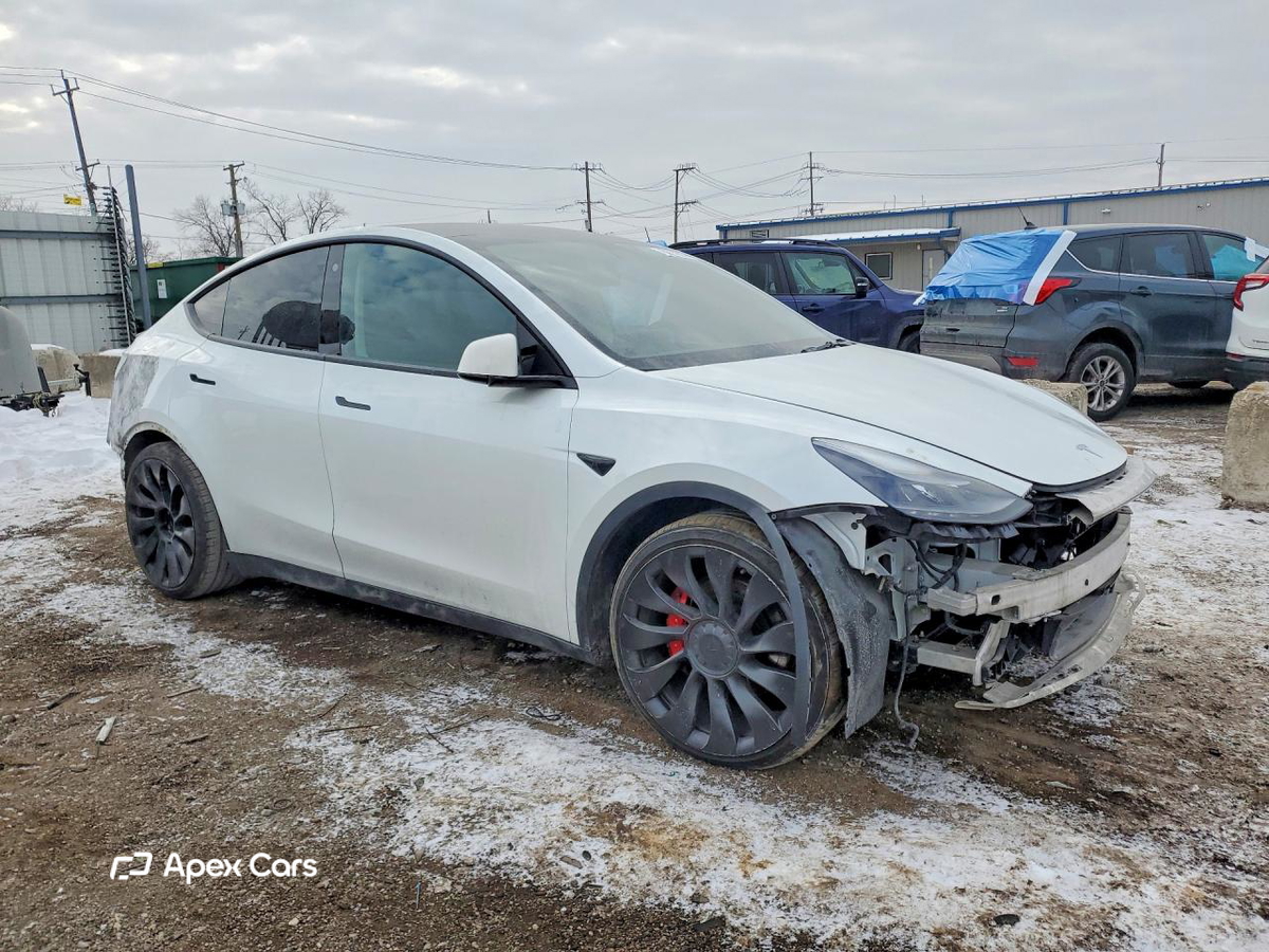 Tesla Model Y 2022