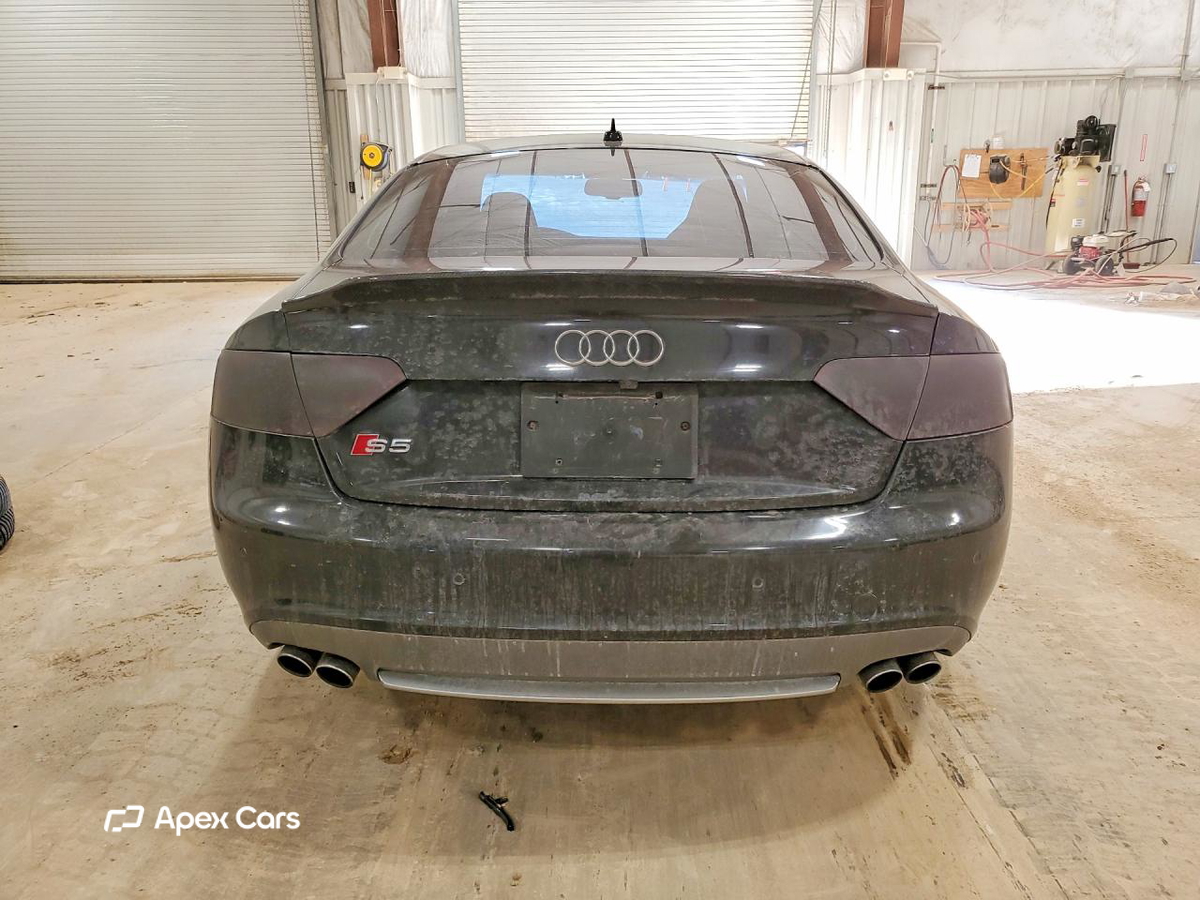 Audi RS5 2012