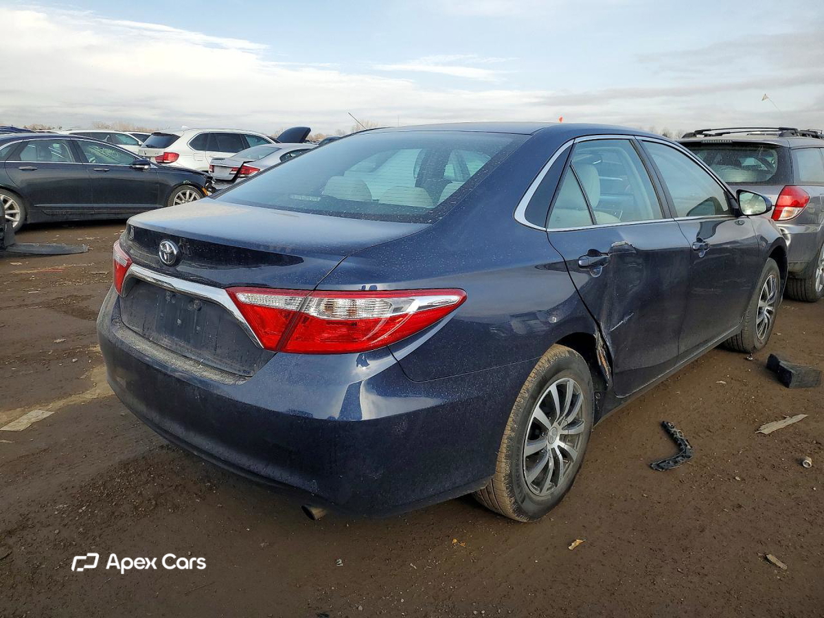 Toyota Camry 2015