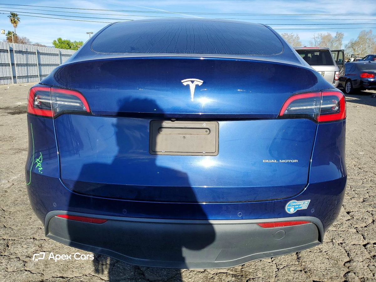 Tesla Model Y 2021