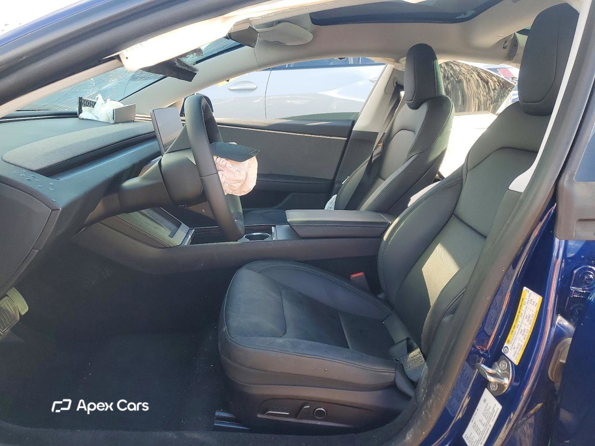 Tesla Model 3 2024