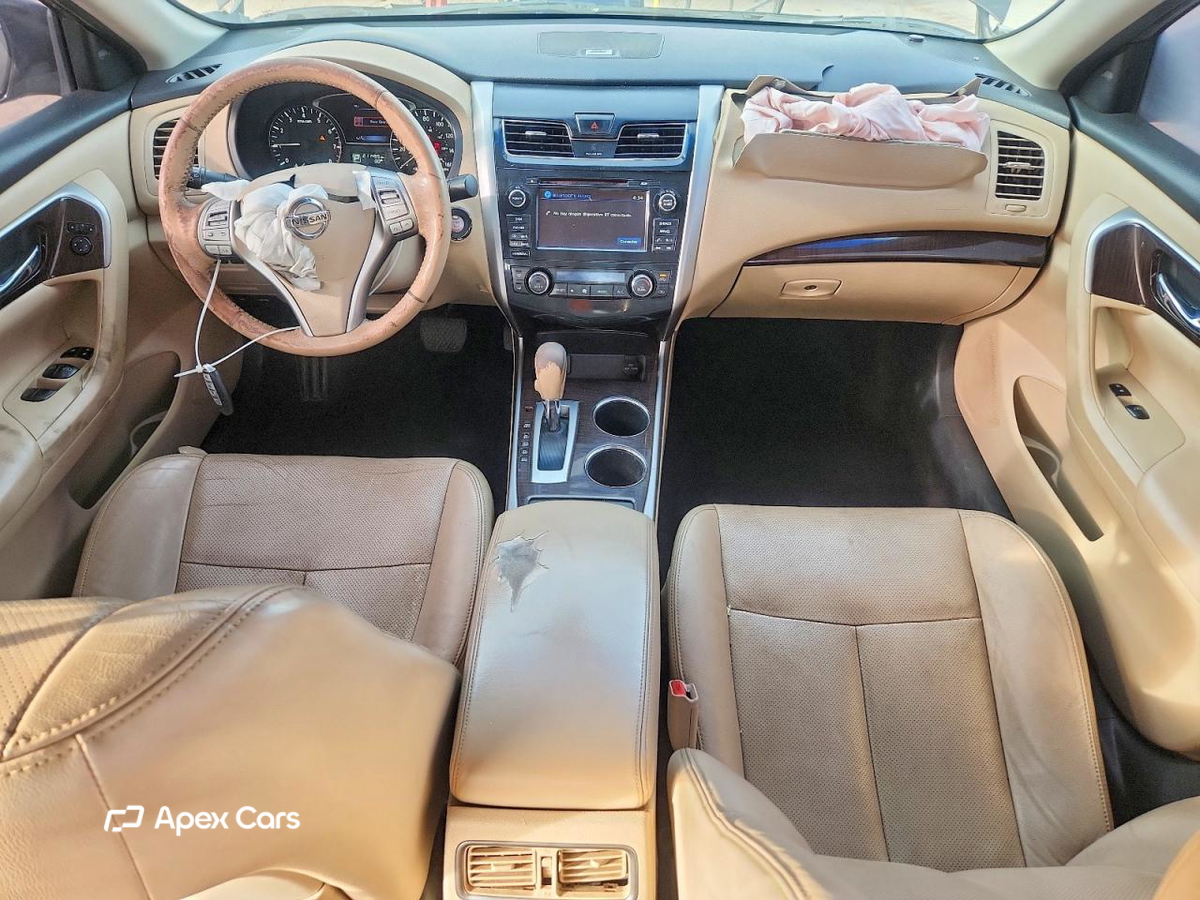 Nissan Altima 2015